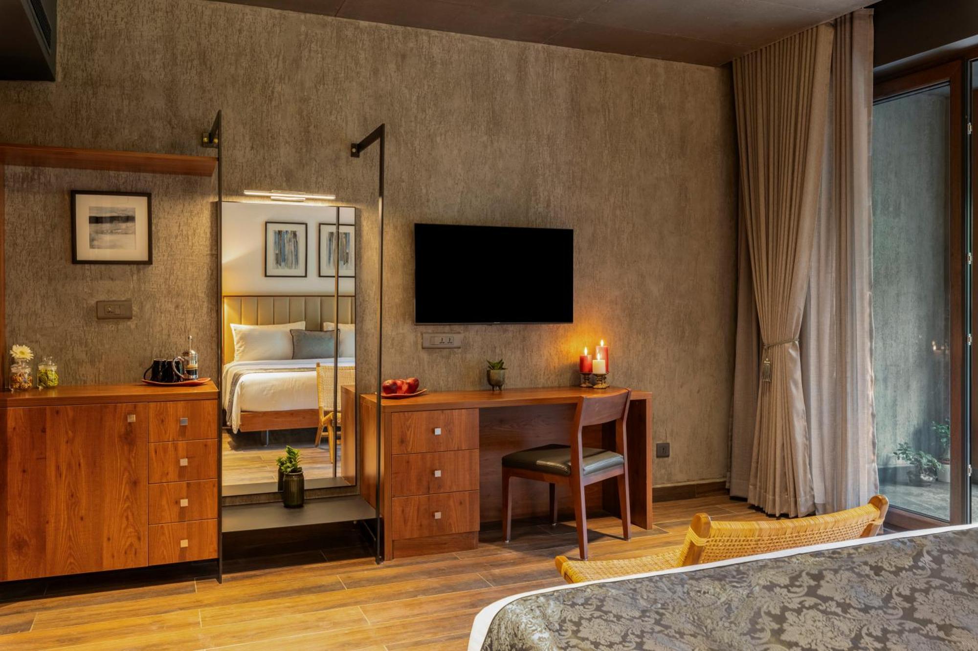 Sterling Athirappilly Hotel Kallana Bagian luar foto
